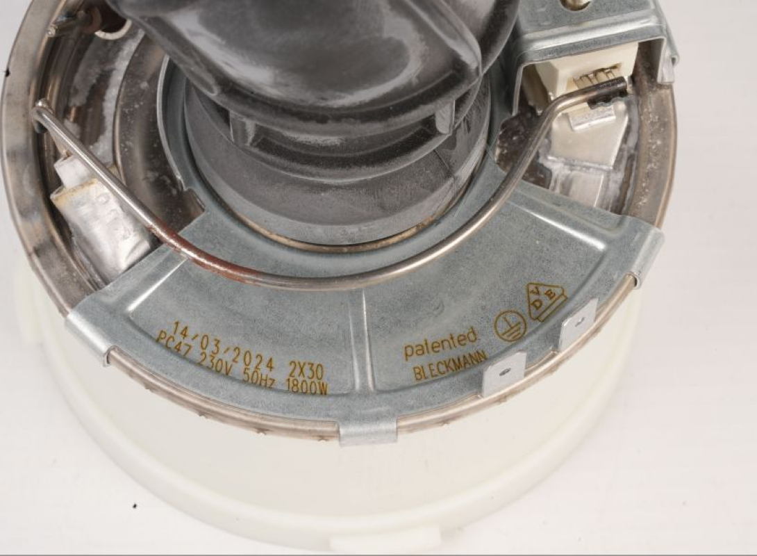 Bauknecht KIT HEIZKOERPER +SCHLAUCH AWECO+DICHTUNG C00857579 488000857579